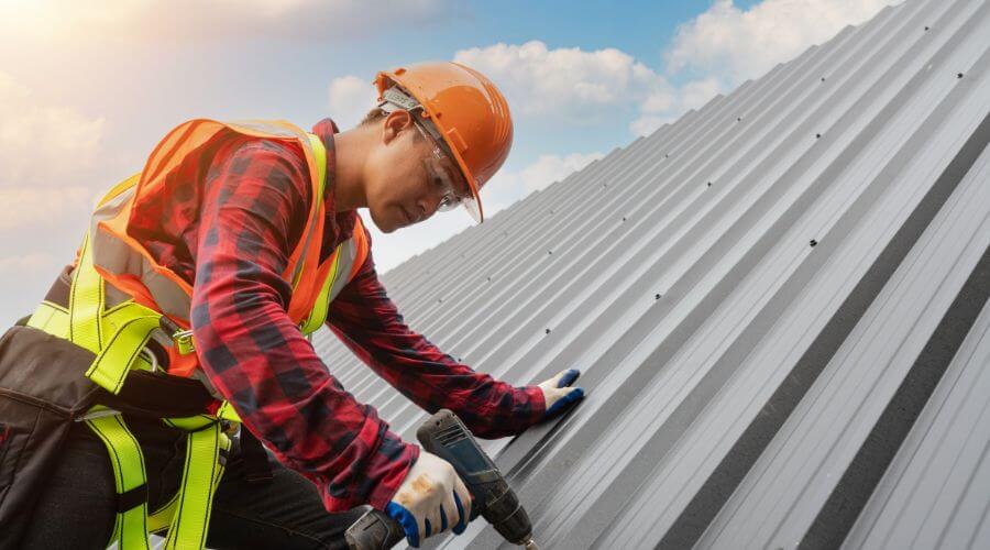 Owens Corning roofing contractor in Warner, SD
