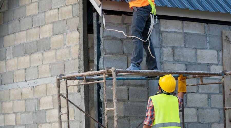 Expert Emergency Roof Repairs services in Warner, SD